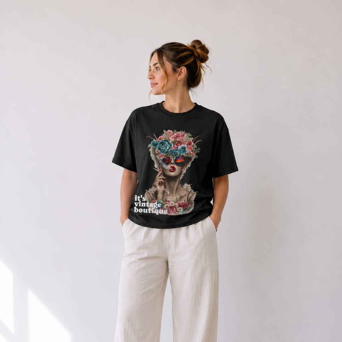 It's Vintage Boutique Women's T-Shirt